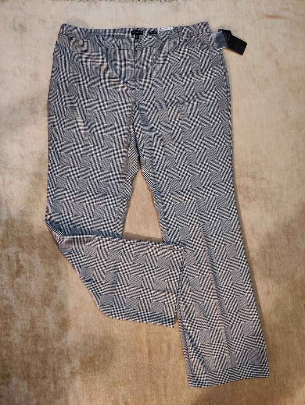 The Limited Glen Plaid Lean Bootcut Dress Pants in Black & White, 18W